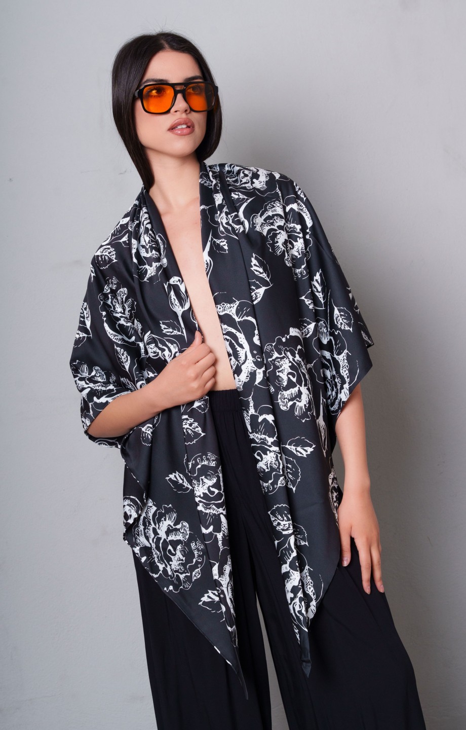 CN LOGO FLOWER SCARF