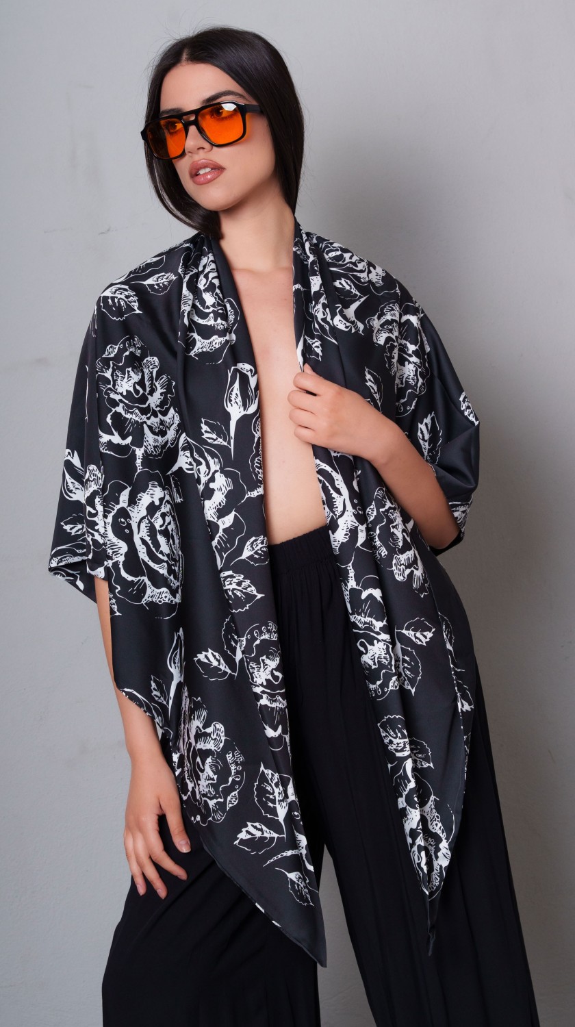 CN LOGO FLOWER SCARF