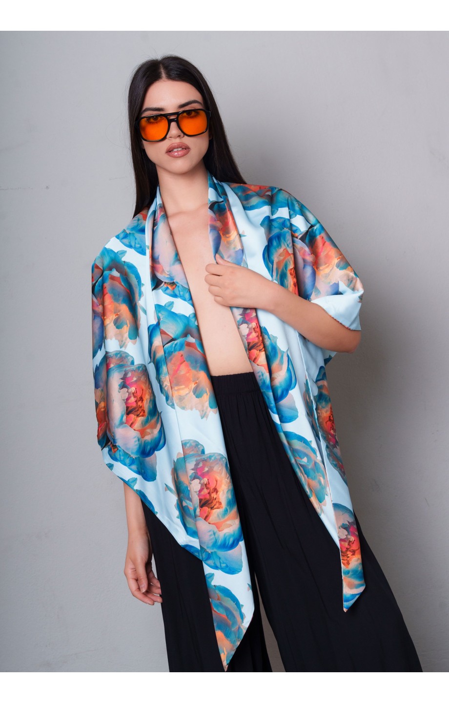 CN LOGO FLOWER SCARF