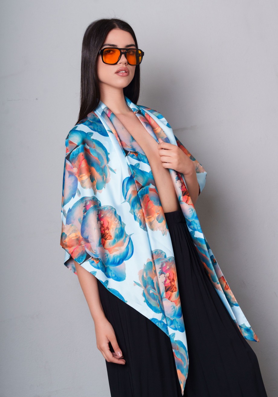 CN LOGO FLOWER SCARF