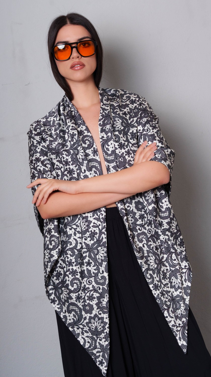 CN LOGO LACE SCARF