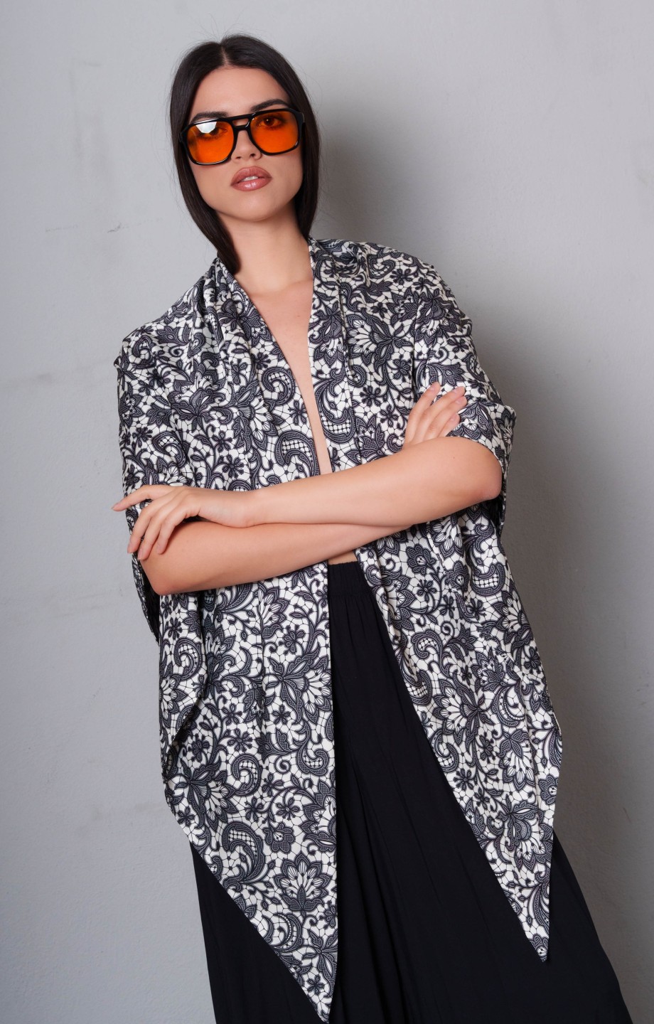 CN LOGO LACE SCARF